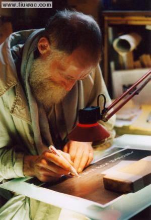 FIUWAC Side Illustration 244-2001 Jacobus Kloppenburg working at his Artchive for the Future concept text, Amsterdam1996,  Photo Waldo Bien 
